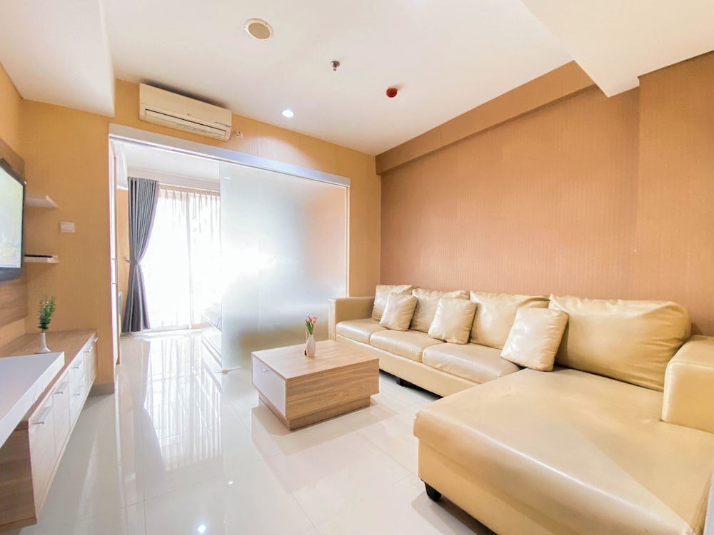 Homey and Comfortable 1BR Apartment at Dago Suites
