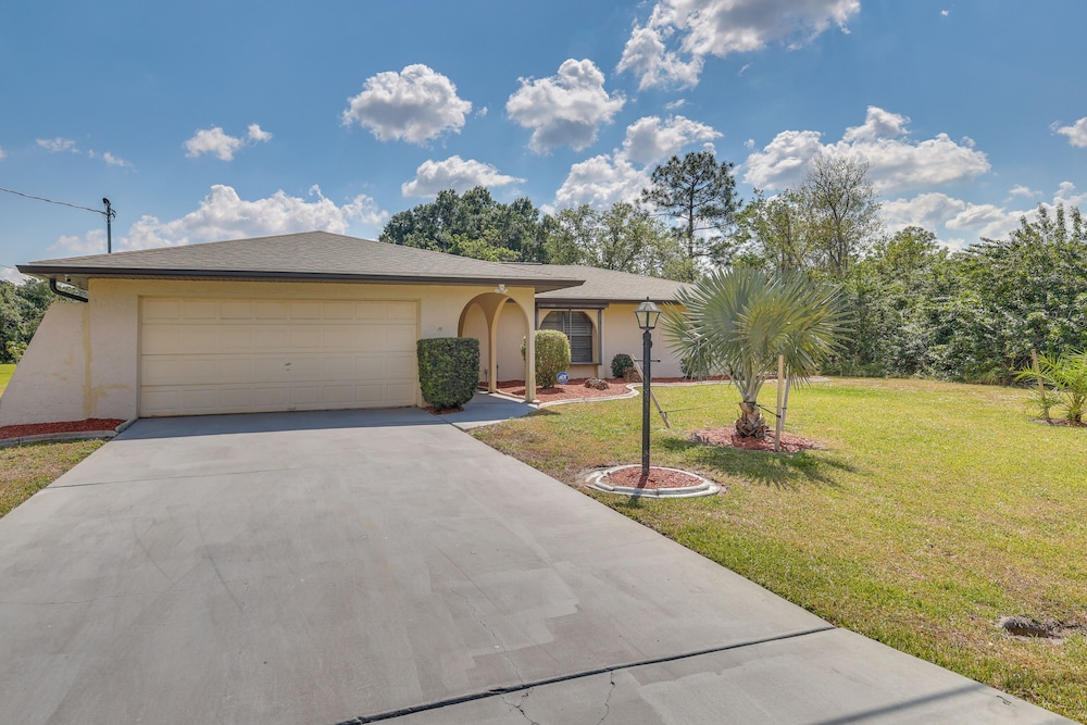 Saltwater Pool & Lanai: Lehigh Acres Escape!