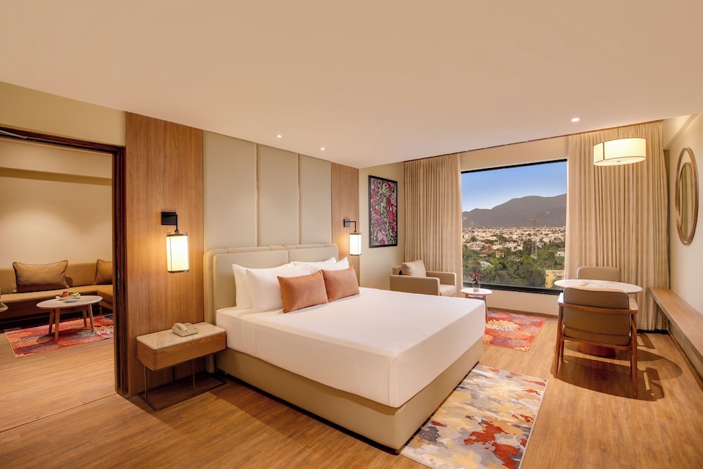 Lemon Tree Hotel Mall of Dehradun