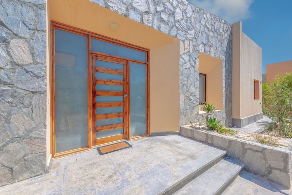 Vesta - Luxury Villa - 2BR - Bay West