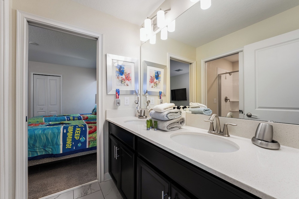 Large 7BR Villa Pool Great for Families
