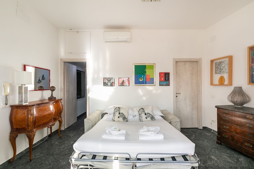 Wonder Two BR Apartment with Terrace