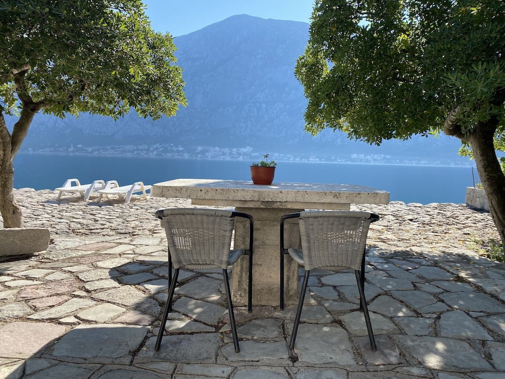 Villa Mariner