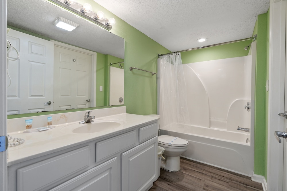 Grand Atlantic by Elliott Beach Rentals