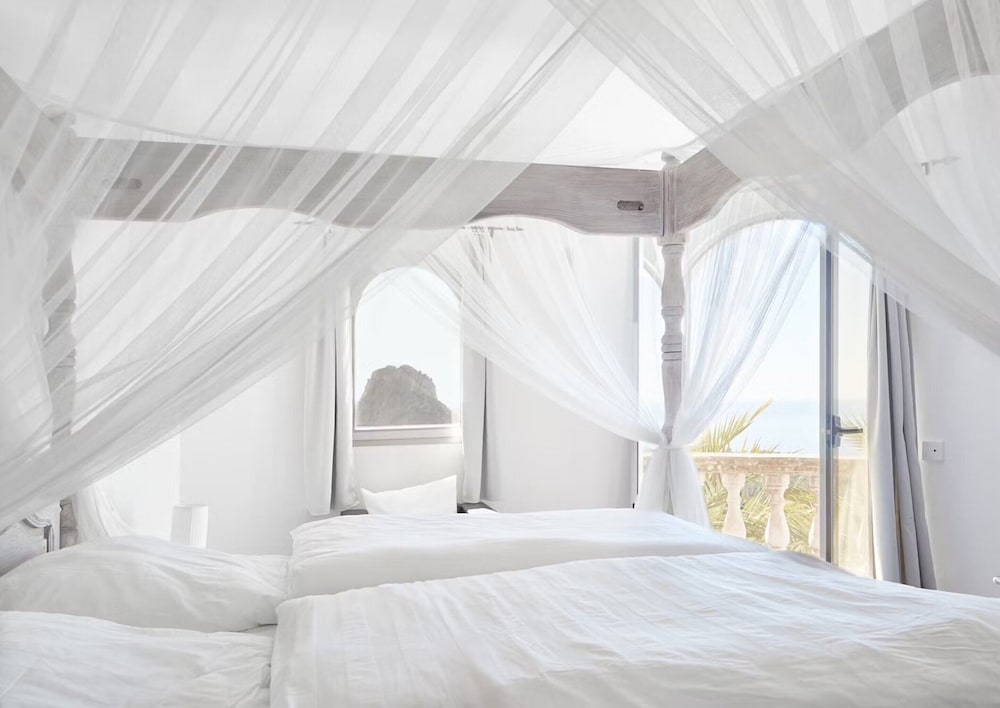 Beautiful Villa With sea Views