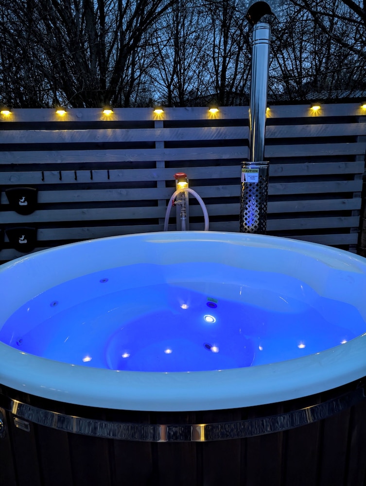 Caplor Glamping and Lodges