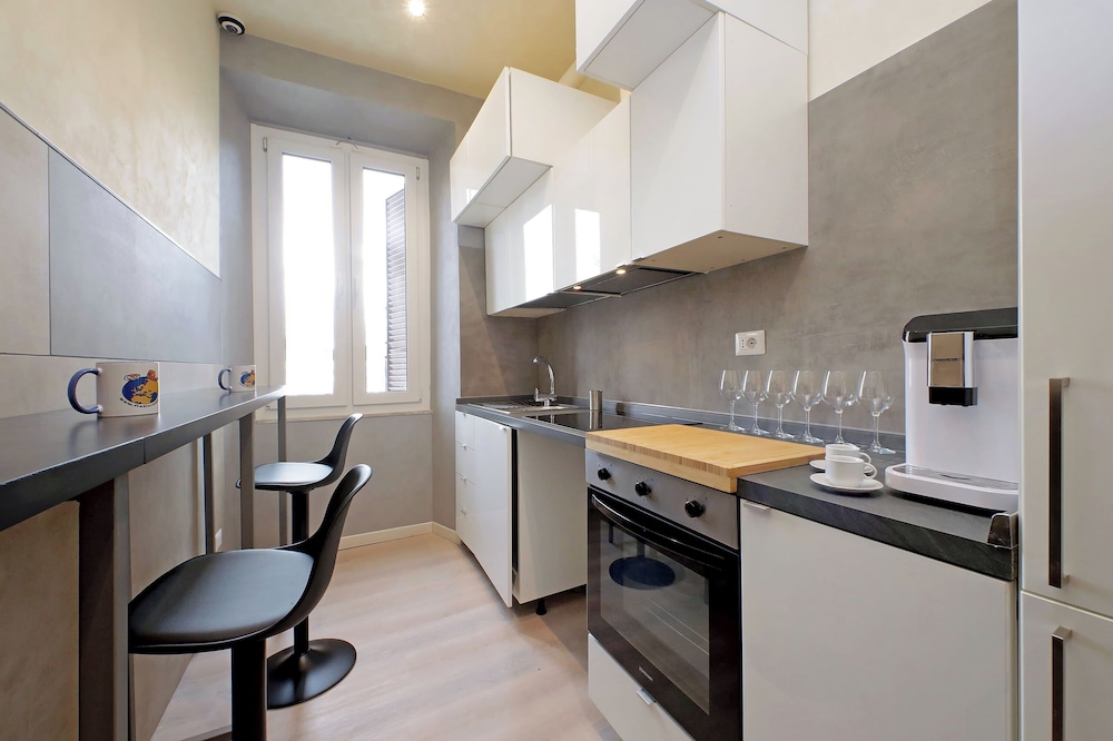 Termini Comfort rooms by Flatinrome