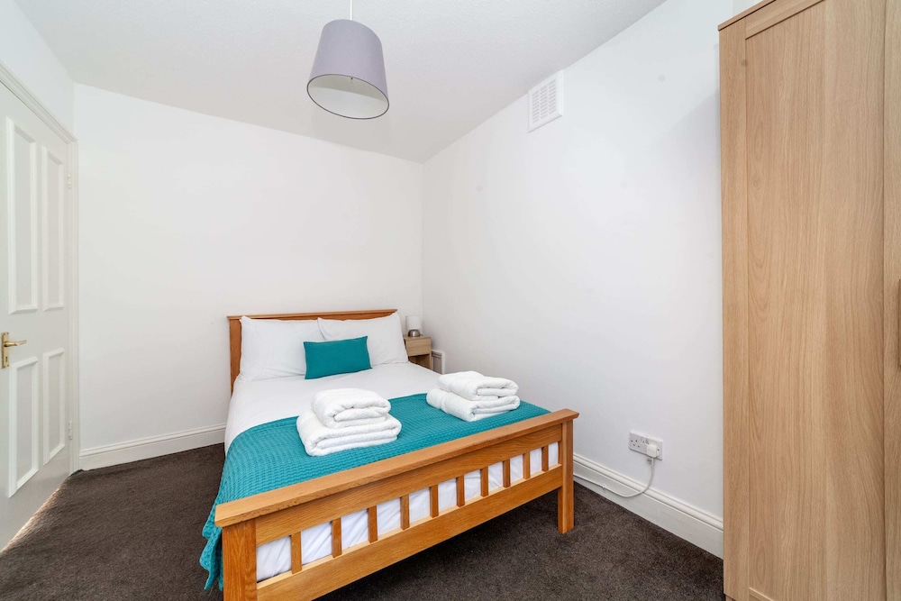 Period Victorian Abode In Idyllic Kings Cross