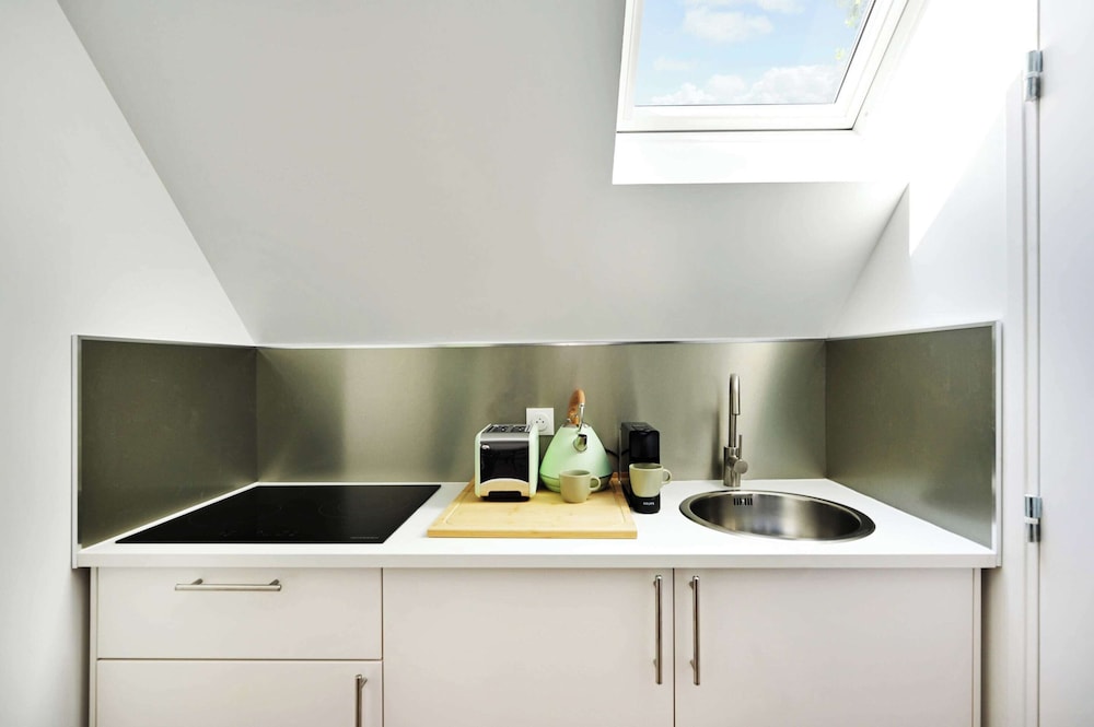 Charming Studio - 1br/4p- Kremlin-bicetre view 5