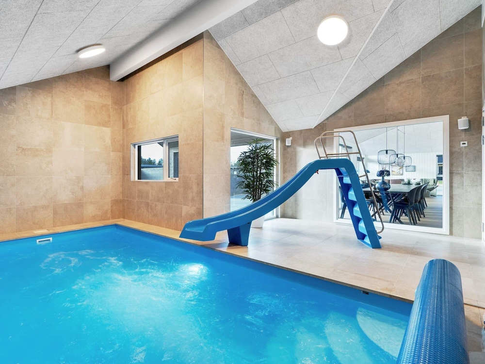5 Star Holiday Home in Aakirkeby