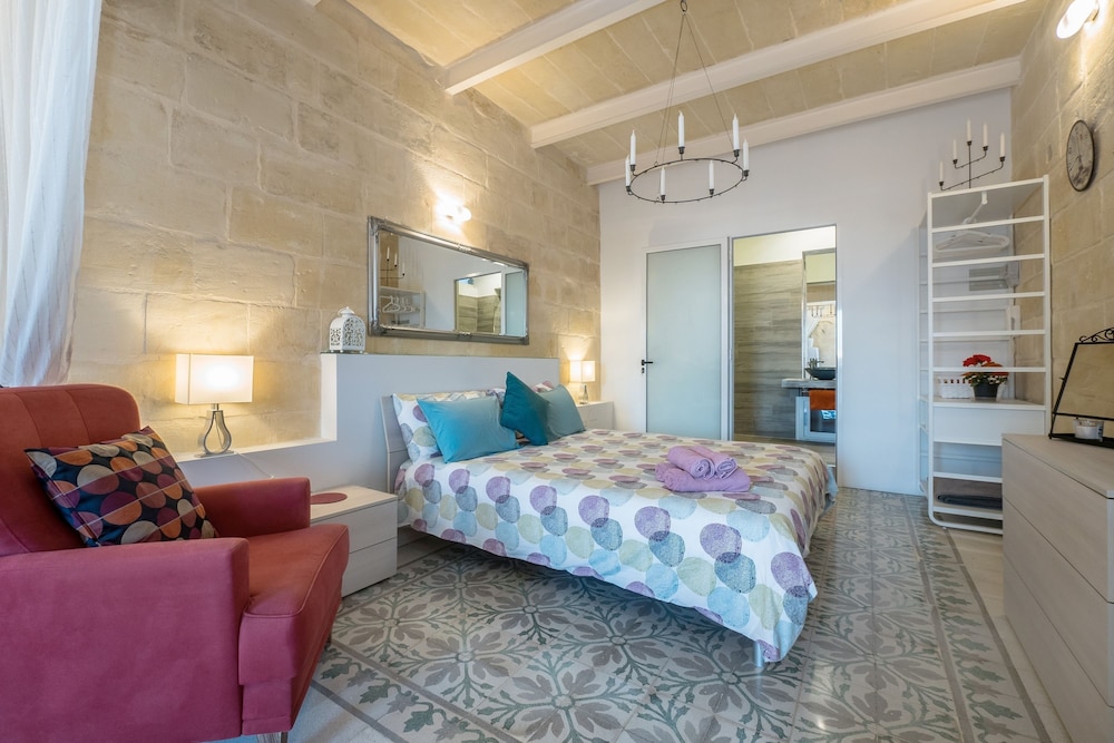 Valletta City Gate Apartment view 3
