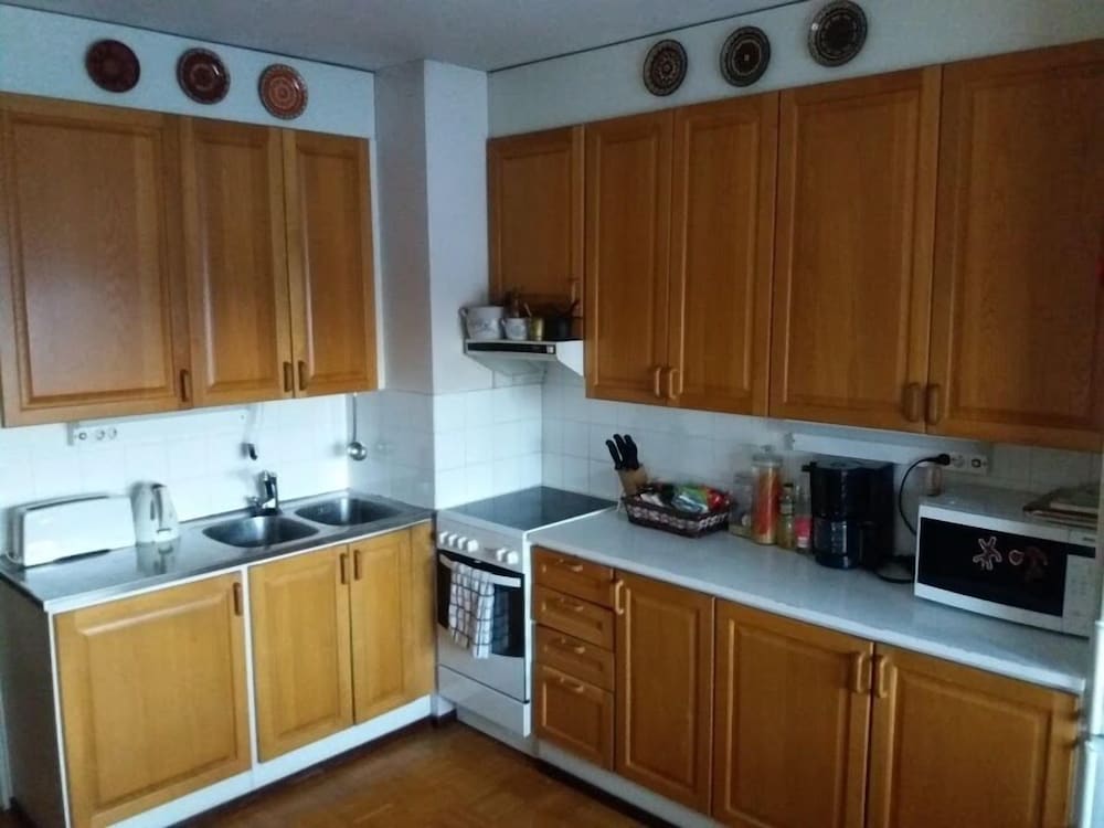 Spacious 4 Room Apartment & Sauna