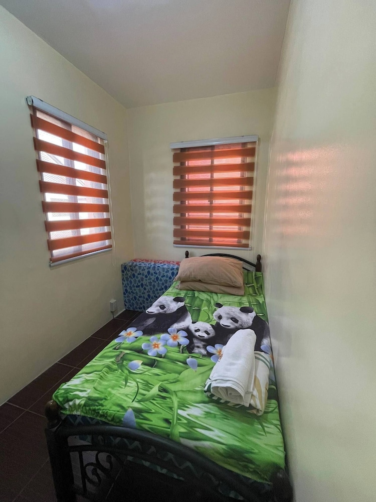 Elisha's Staycation Place-your Home Away From Home