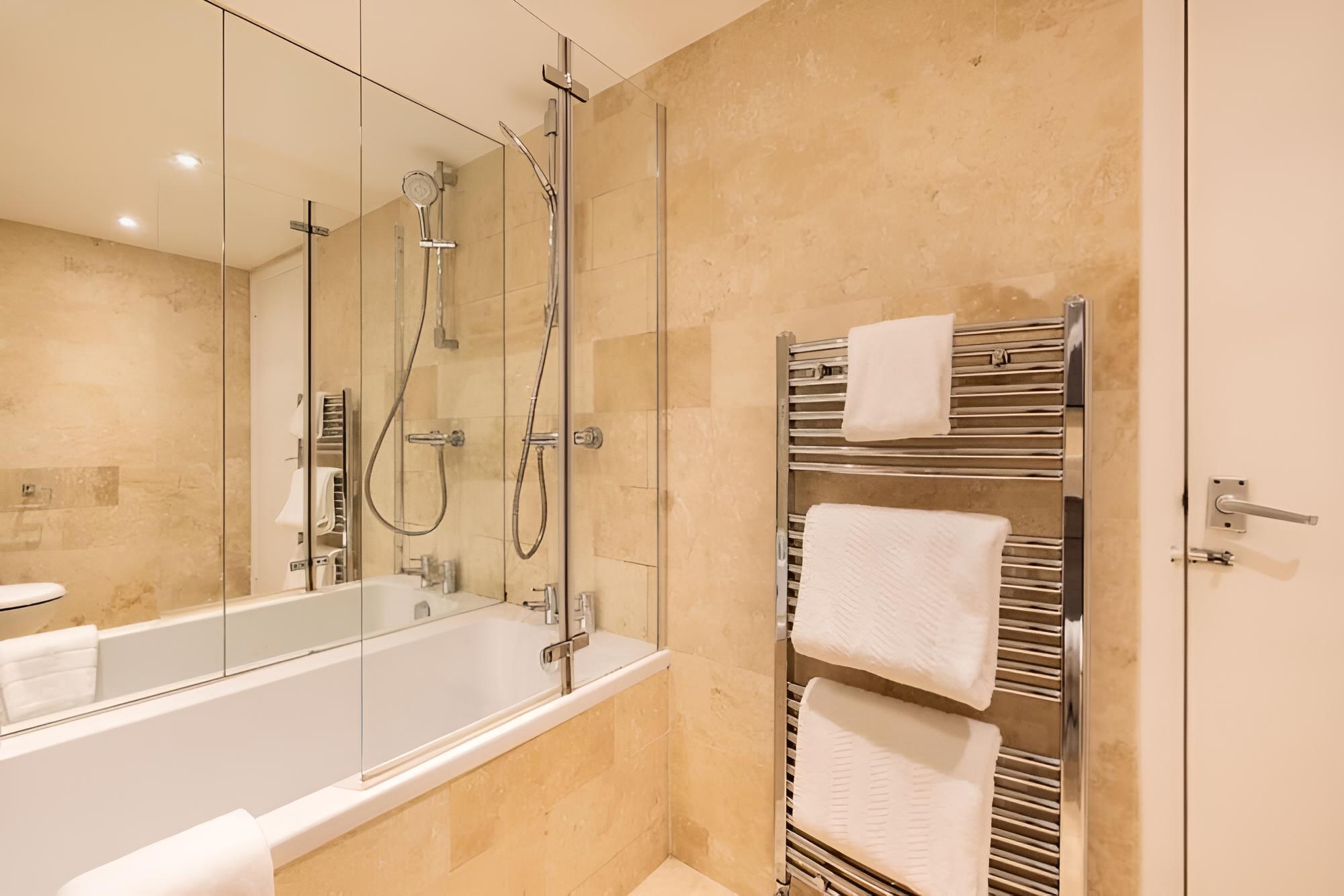 The Brixton Place - Stunning 1bdr w Study Room
