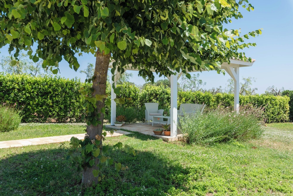 Trullo Letizia con piscina