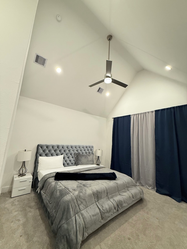 Luxury 3BR for Families Nurses and Group