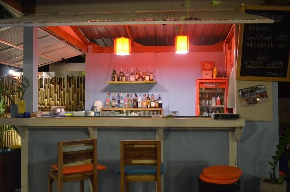 Think & Retro Cafe Lipa Noi Samui