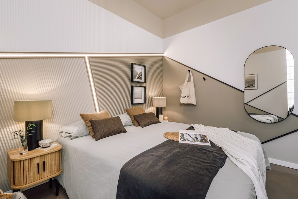 Kuch - 1 Bedroom in Chamber