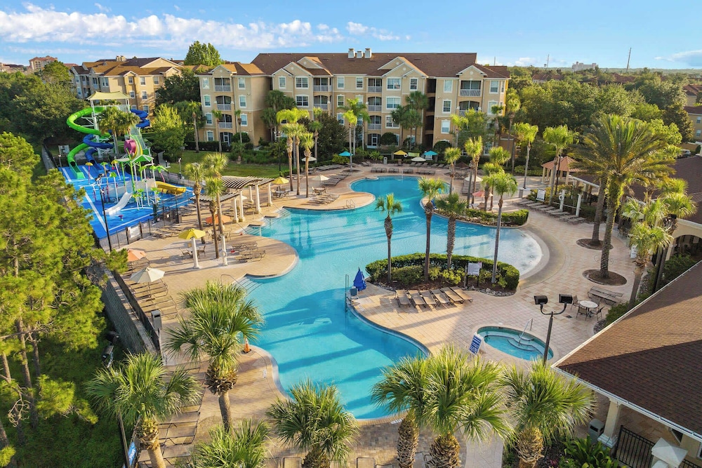 Disney Retreat w/ Wizard & Galaxy Rooms