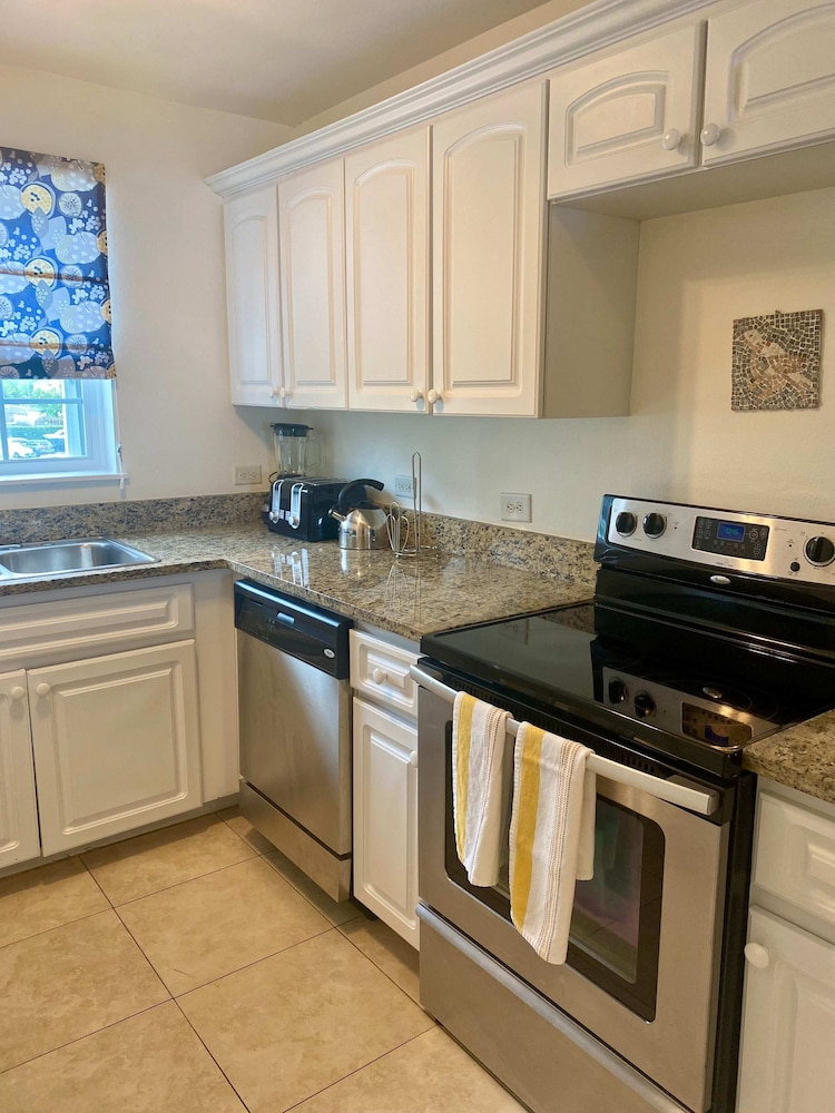 NEW Oceanfront Condo in George Town
