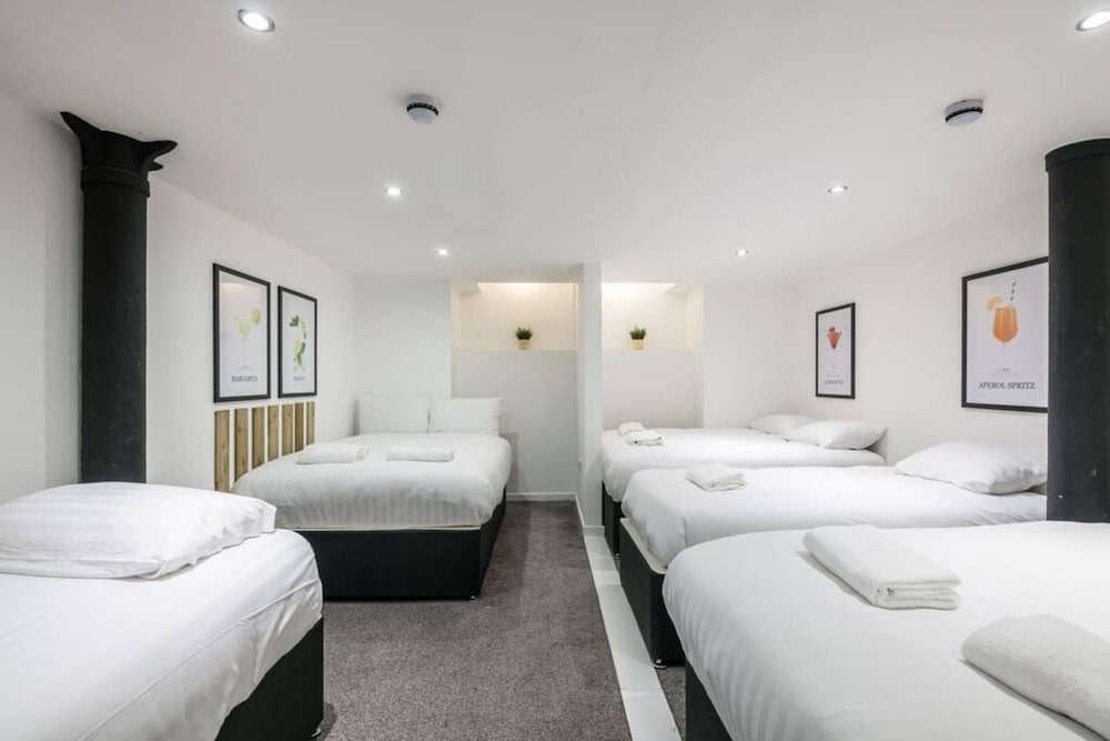 Host Apartments Fleet Nightlife I