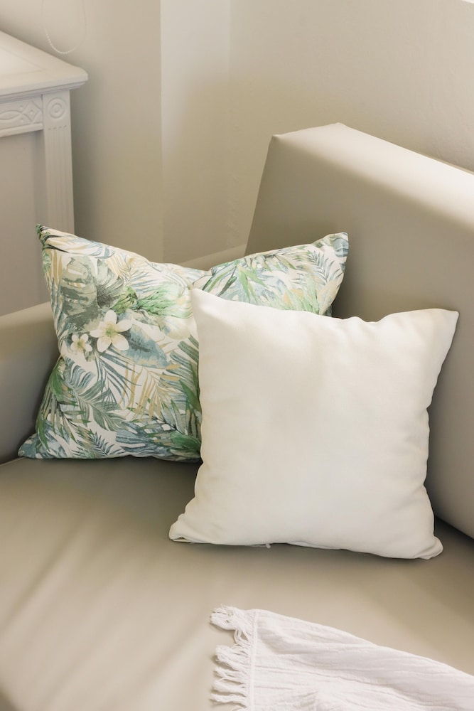 Unwind and Recharge in This Homey Central Retreat view 4