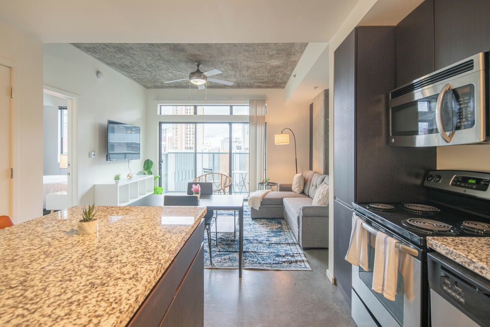 ROVE LIVING/KL - Roosevelt Point