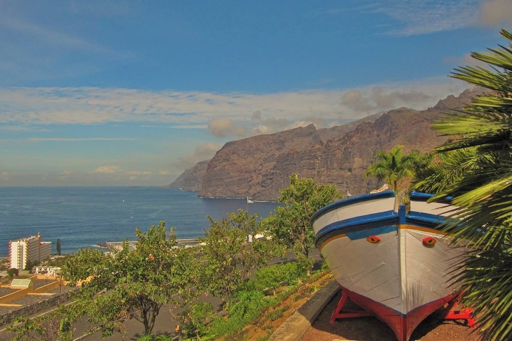 Ocean View-2 Bed-sleeps 4-marina
