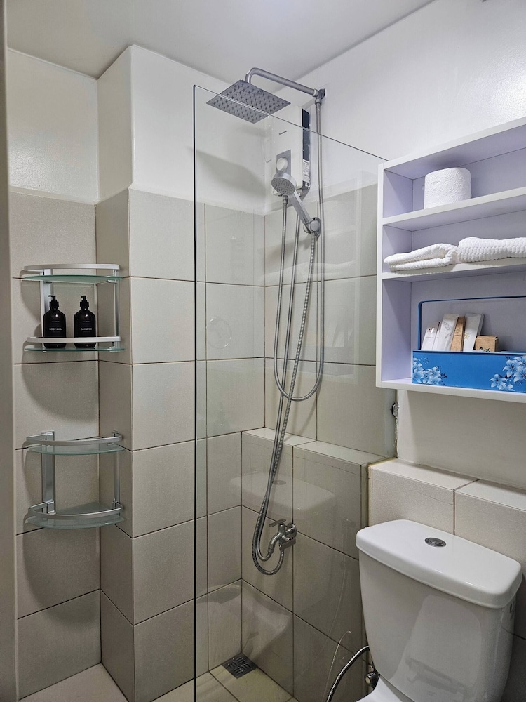 Cozy 3-bedroom Condo in Urban Deca Homes Ortigas Extension, Pasig