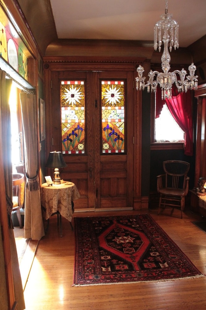 Milwaukee Vacations - Manderley Bed and Breakfast - Property Image 65