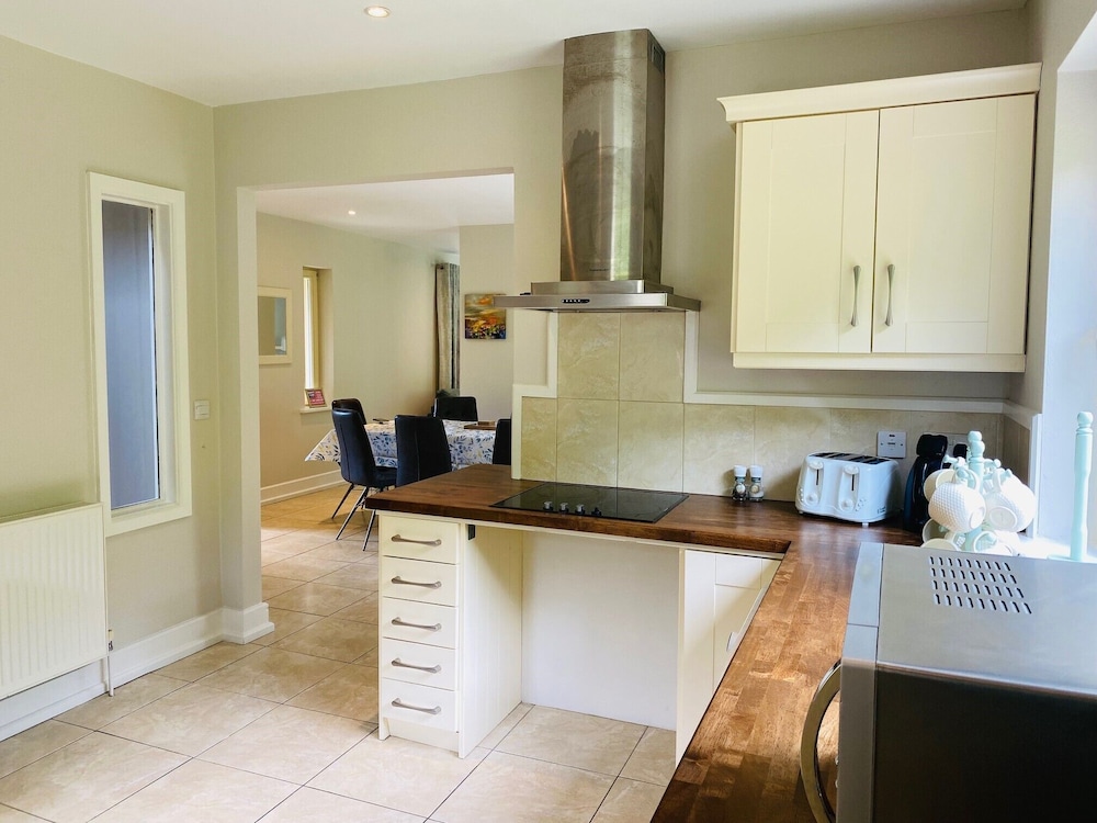 Detached 4 Bedroom Home Just 2km From Kenmare