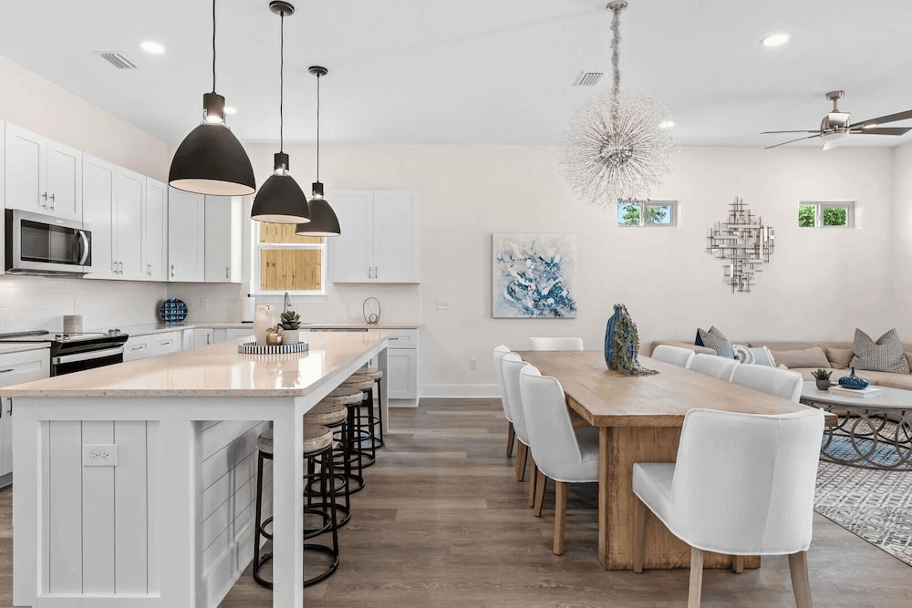 Wanderlust by Avantstay Walk to Beach + Pool New Construction