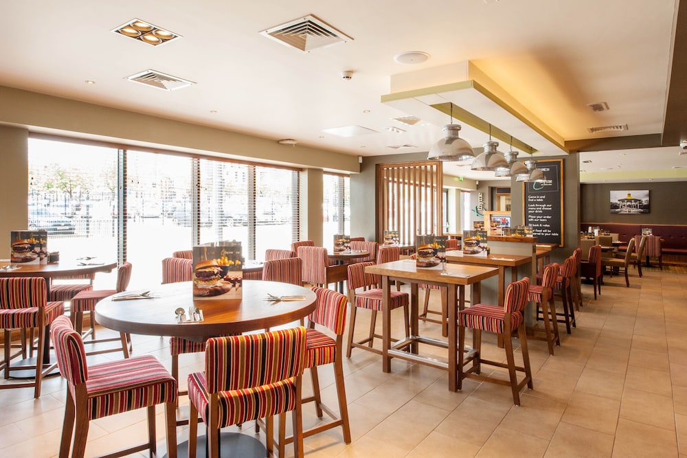 restaurant