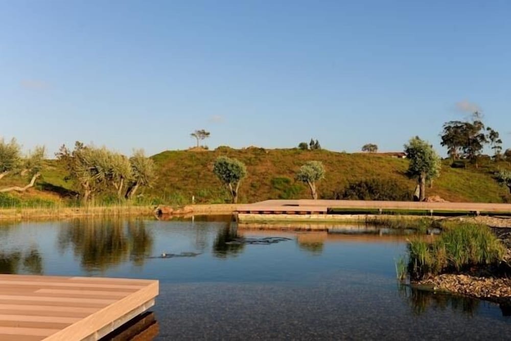Eco Suites Resort