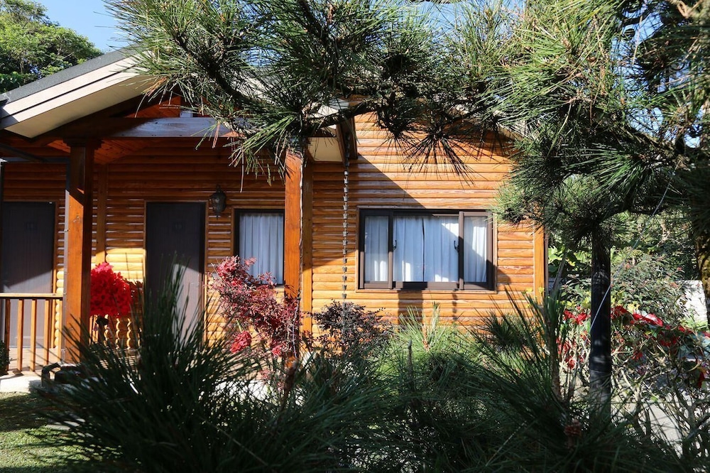 Xitou Yunxiao Chalet