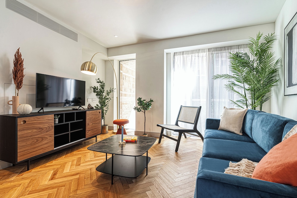 Luxury flats near Big Ben and London Eye