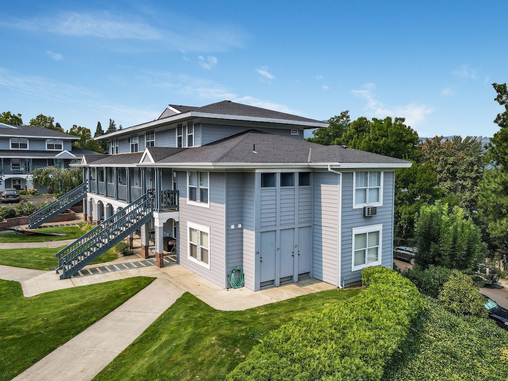 Hood River Vacation Rentals