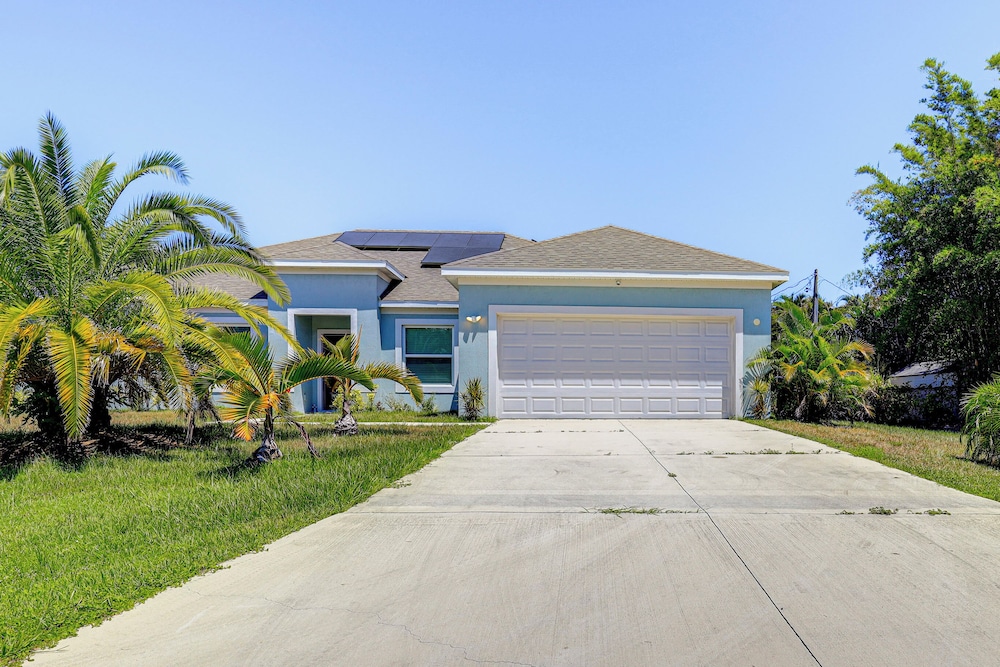 Spacious Home Near Dtwn Psl: Travel Nurses Welcome