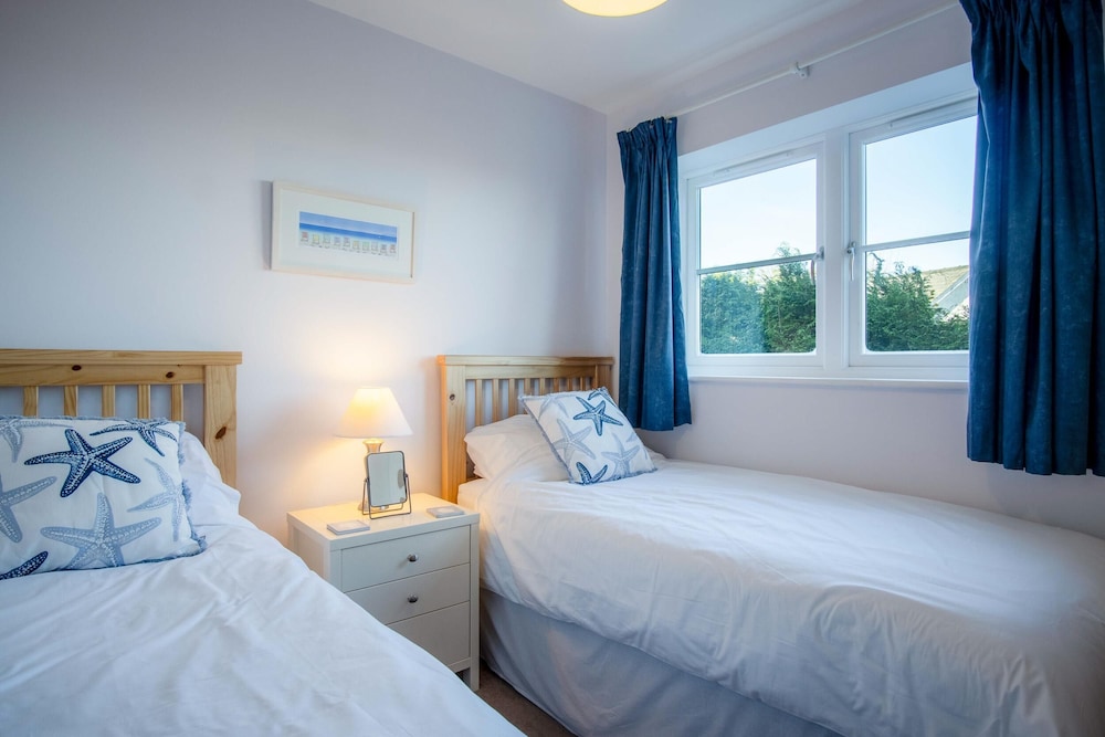 13 Rhodewood House - 2 Bedroom Apartment - Saundersfoot