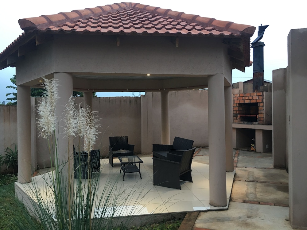 Valley View Lodge