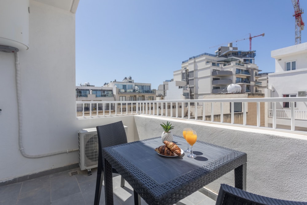 San Giljan Stylish Apartment - Property Image 35