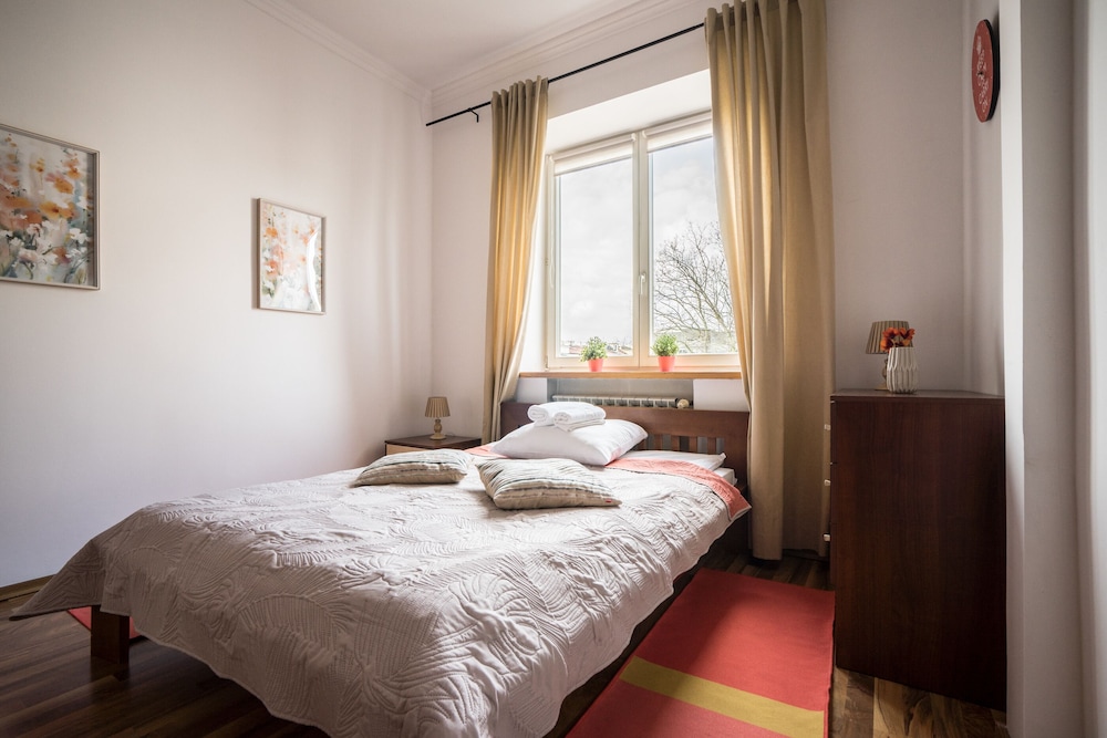 Elegant Apartment Ordynacka view 2