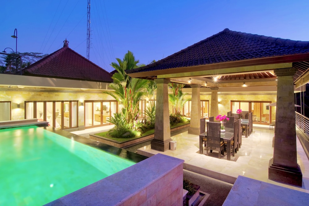 Sari Sasih Hillside By Reccoma