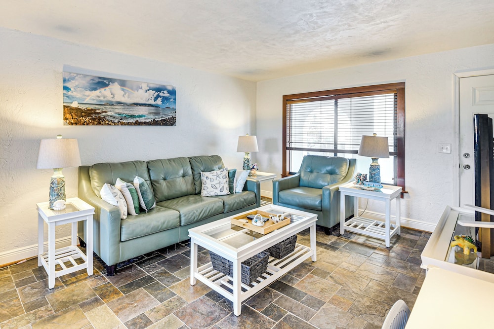 Swim & Relax: Daytona Beach Condo w/ Ocean Access!