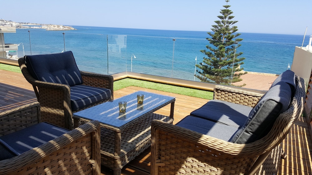 Hotel Petra Beach Hotel