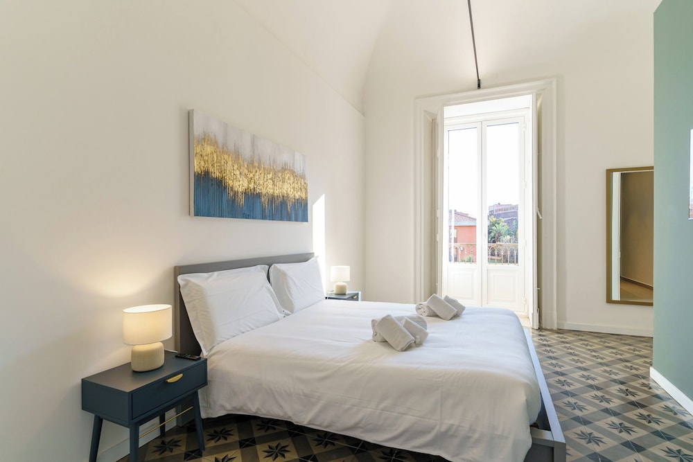 KleoSuites
