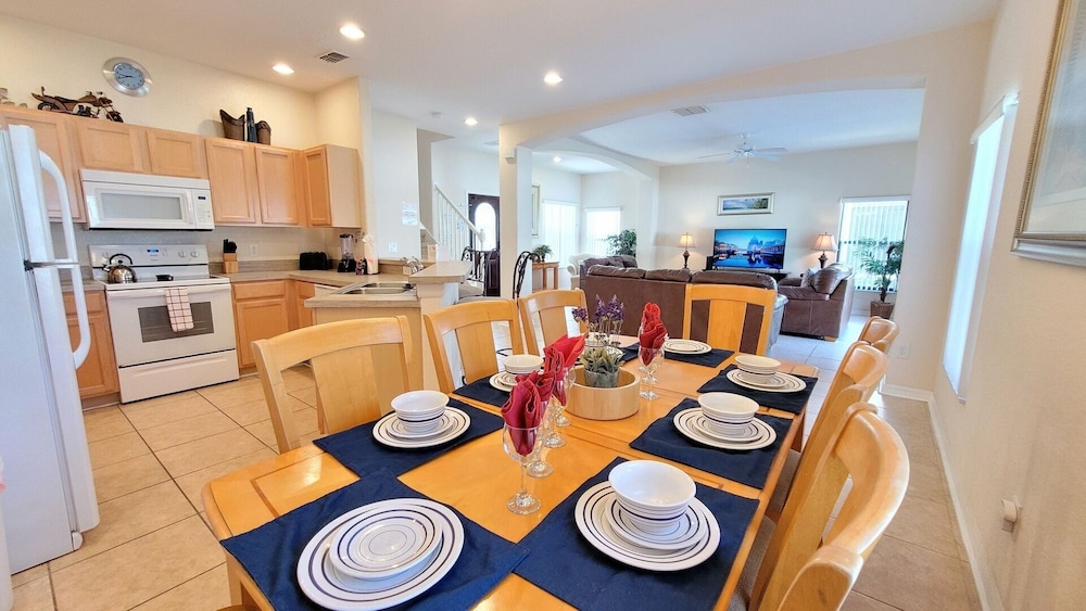 HG423SP 4 Bedroom villa in High grove 4 Home