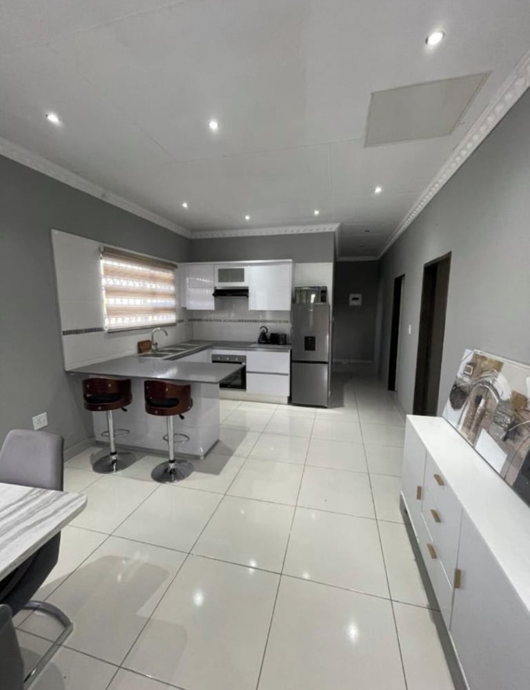 Kings View Exclusive Villas
