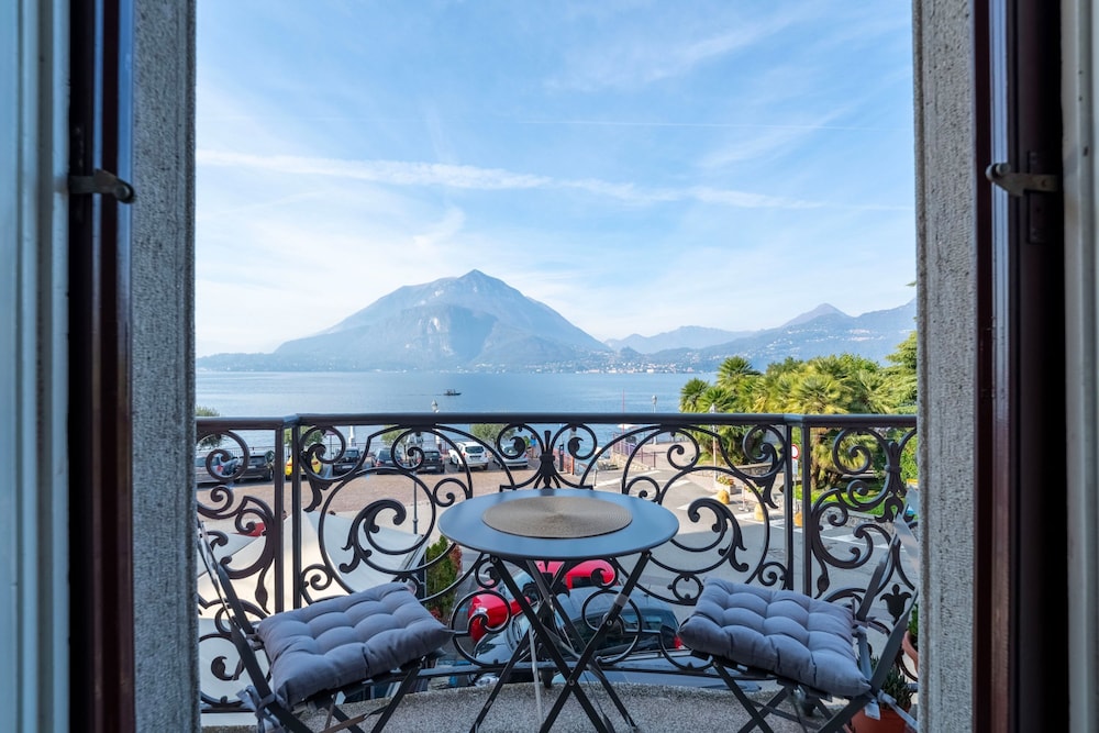 Varenna Sunset by Wonderful Italy