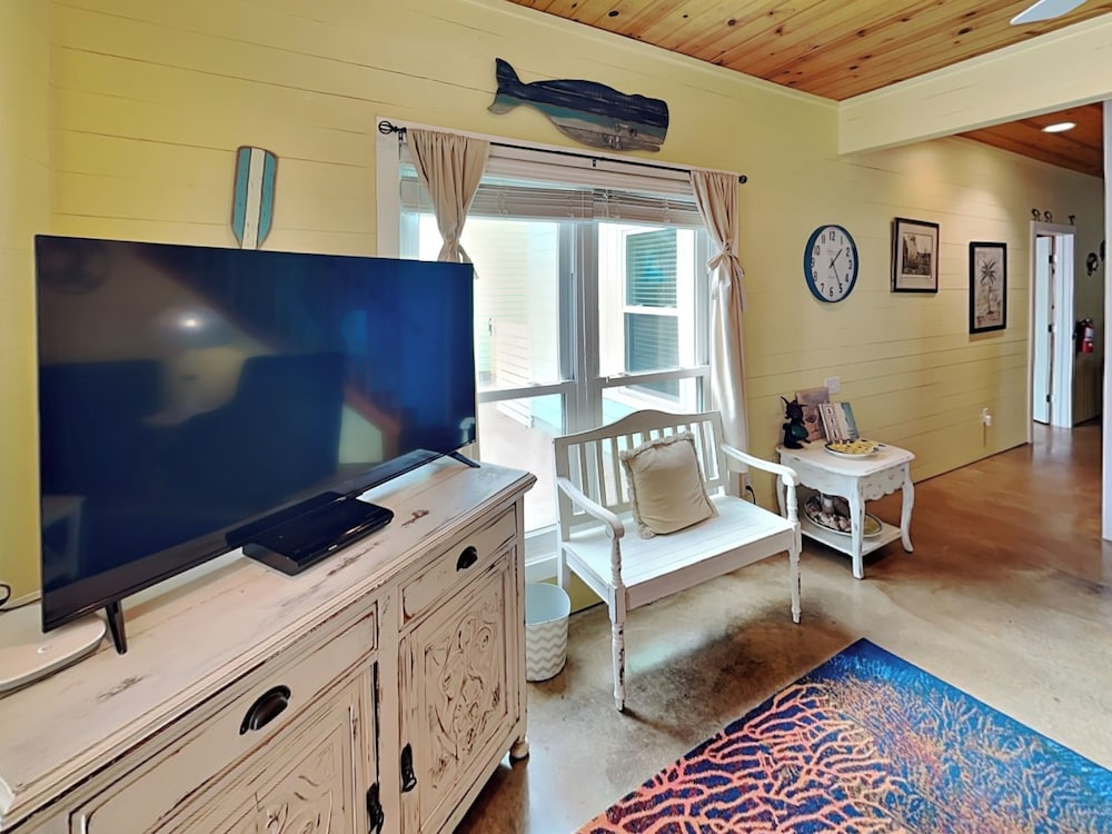 Seas The Day by Silver Sands Vacation Rentals